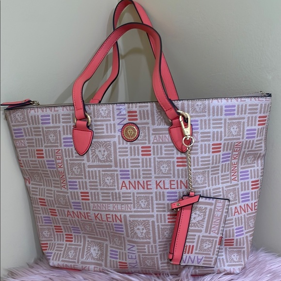 Anne Klein Pink and Cream Tote with  a Card holder - Picture 1 of 9